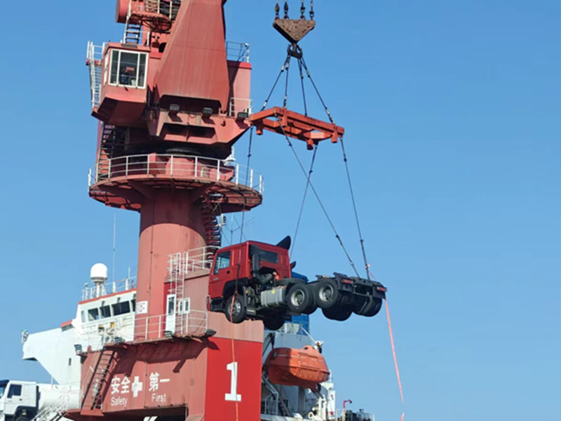 HOWO 430hp truck head ZZ4257V3247B1 shipped to Tema port, Ghana