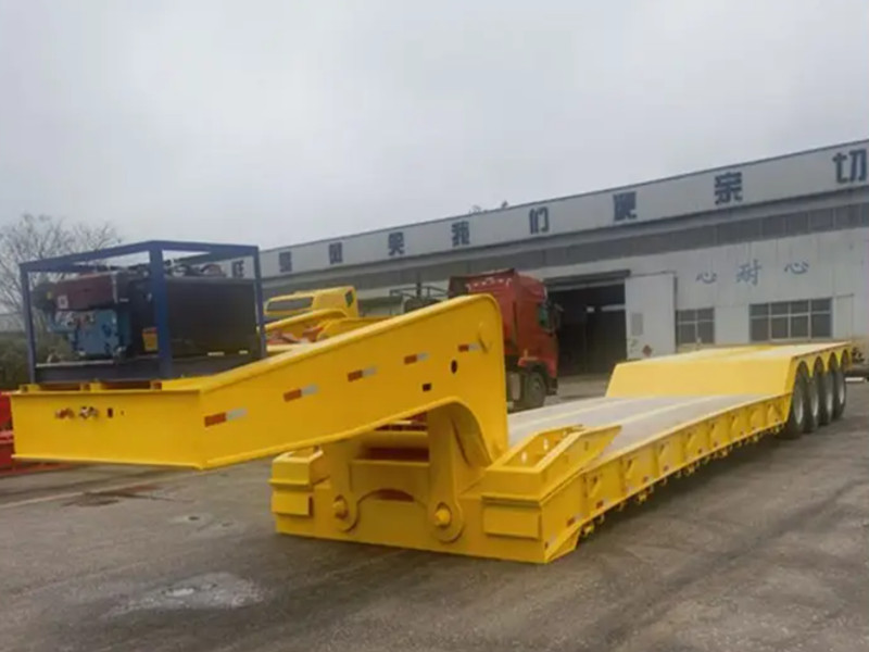 4 line 8 axis gooseneck removable lowboy trailer 120 ton